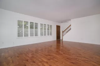 Photo #1: 223088609 Listing