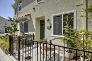 Photo #1: 223089115 Listing