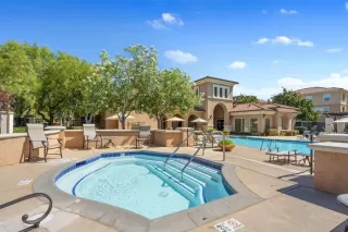 Photo #1: 223089368 Listing