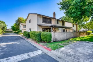 Photo #3: 223089527 Listing 