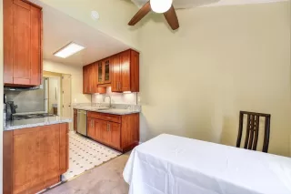 Photo #6: 223089581 Listing