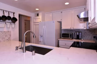 Photo #3: 223090068 Listing