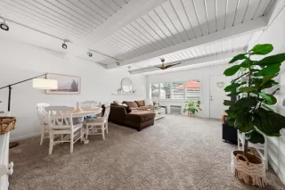 Photo #2: 223090502 Listing