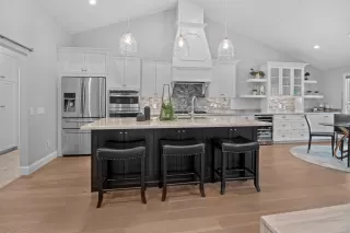 Photo #3: 223090897 Listing