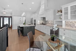 Photo #5: 223090897 Listing