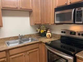 Photo #2: 223090899 Listing