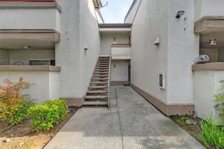 Photo #1: 223090947 Listing 