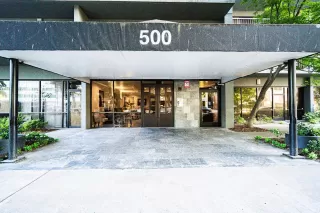 Photo #2: 223091067 Listing