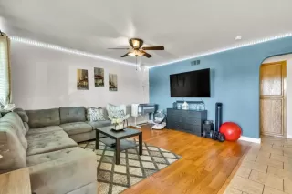 Photo #3: 223091181 Listing 