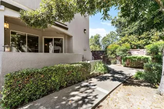 Photo #1: 223091832 Listing