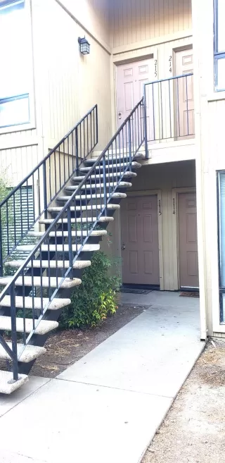 Photo #3: 223092079 Listing 