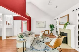 Photo #3: 223092686 Listing