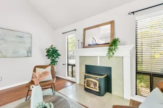 Photo #4: 223092686 Listing