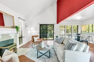 Photo #6: 223092686 Listing