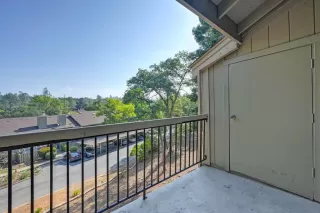 Photo #6: 223092790 Listing