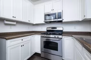 Photo #4: 223093492 Listing 