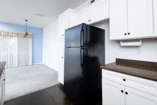 Photo #5: 223093492 Listing 