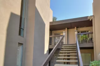 Photo #2: 223093793 Listing