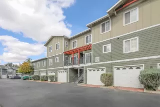 Photo #2: 223094341 Listing