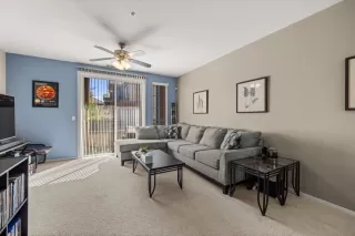 Photo #2: 223095128 Listing