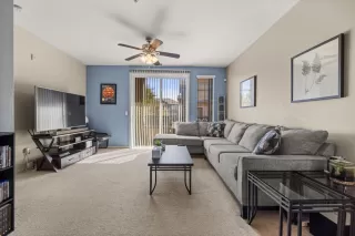 Photo #4: 223095128 Listing