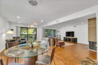 Photo #3: 223095296 Listing 