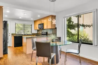 Photo #4: 223095296 Listing 