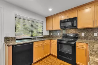 Photo #5: 223095296 Listing 