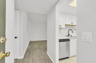 Photo #2: 223095314 Listing