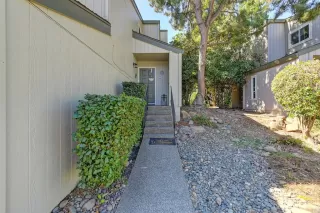 Photo #6: 223095335 Listing