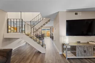 Photo #6: 223095393 Listing