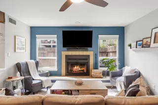 Photo #1: 223095669 Listing 