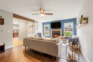 Photo #2: 223095669 Listing 