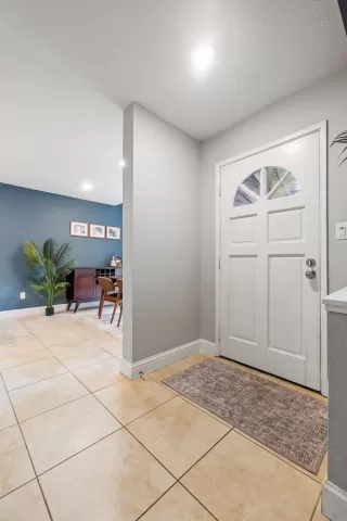 Photo #4: 223095669 Listing 