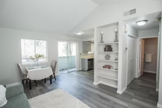 Photo #3: 223095684 Listing 