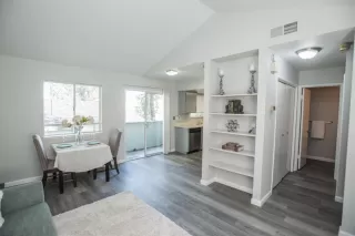 Photo #5: 223095684 Listing 