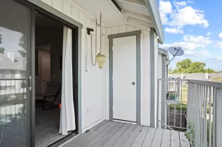 Photo #6: 223096819 Listing 