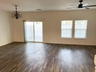 Photo #6: 223096906 Listing