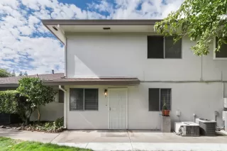 Photo #1: 223100100 Listing