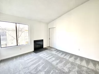 Photo #5: 223100808 Listing 