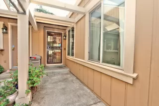 Photo #2: 223100994 Listing