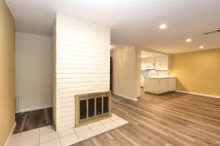 Photo #4: 223100994 Listing