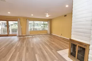 Photo #5: 223100994 Listing