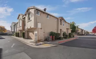 Photo #1: 223101296 Listing 