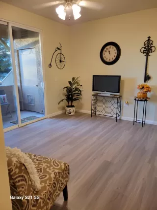 Photo #5: 223101685 Listing