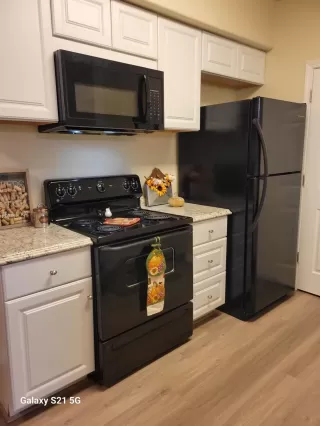 Photo #6: 223101685 Listing