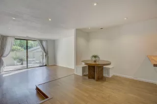 Photo #6: 223102079 Listing