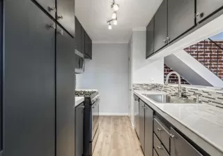 Photo #4: 223102129 Listing