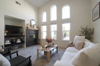 Photo #2: 223102153 Listing 