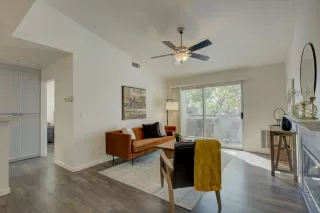 Photo #2: 223102870 Listing 